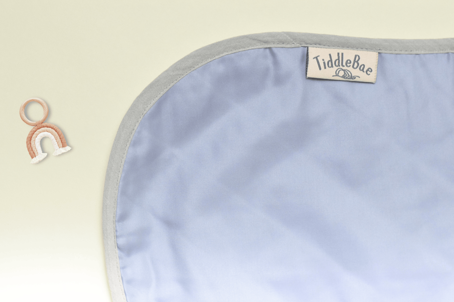 Greyscale Aquarium Burp Cloth | 100% Cotton | Waterproof | Full Coverage