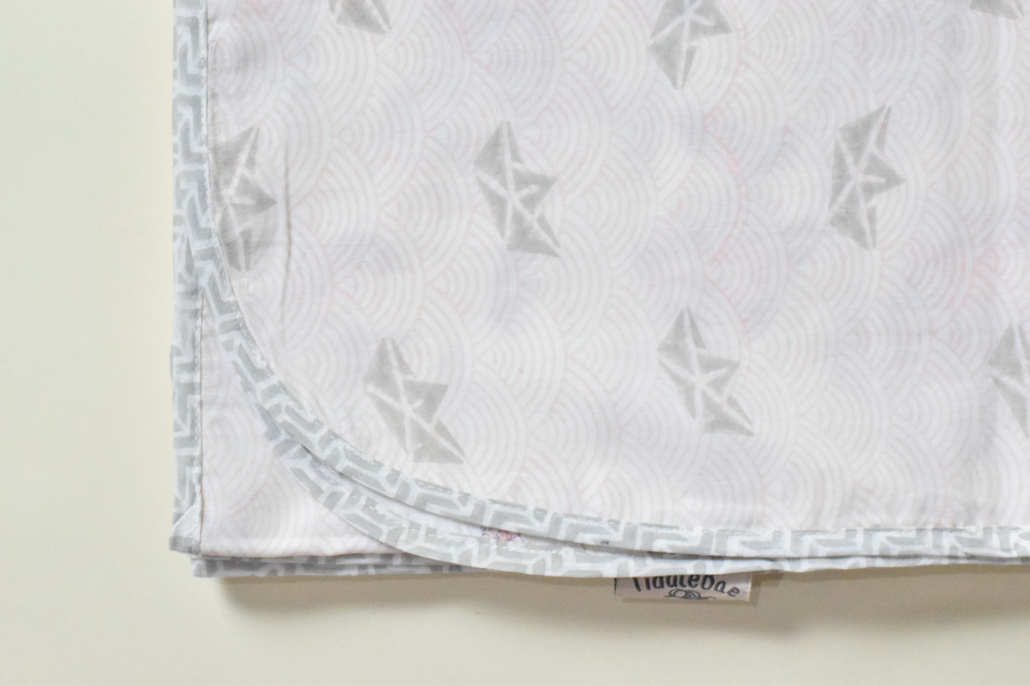 Greyscale Aquarium Baby Dohar- 100% Premium Cotton | Soft & Lightweight Multilayer Dohar for Infants & Toddlers (0-5 Years)